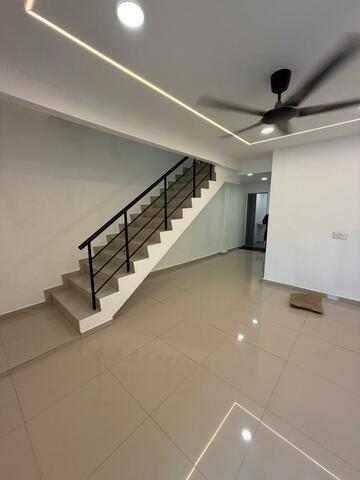 Taman Johor Jaya 2 Sty Low Cost,Jalan Seroja,Johor Bahru,Renovated,Full Loan image