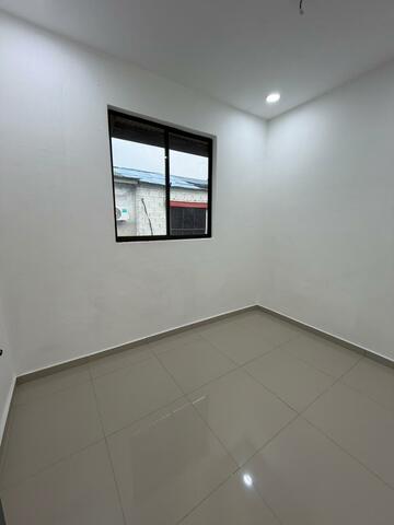 Taman Johor Jaya 2 Sty Low Cost,Jalan Seroja,Johor Bahru,Renovated,Full Loan image