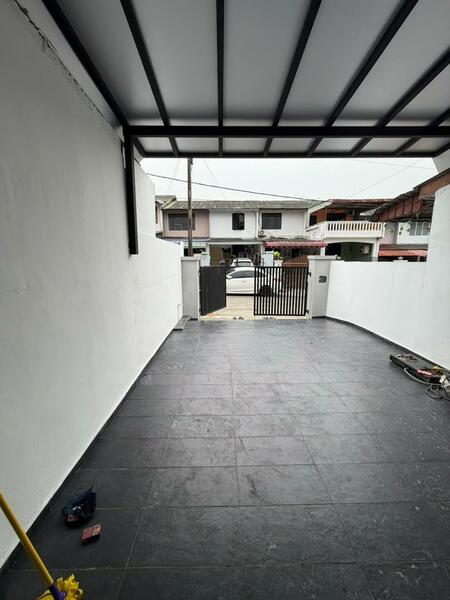 Taman Johor Jaya 2 Sty Low Cost,Jalan Seroja,Johor Bahru,Renovated,Full Loan