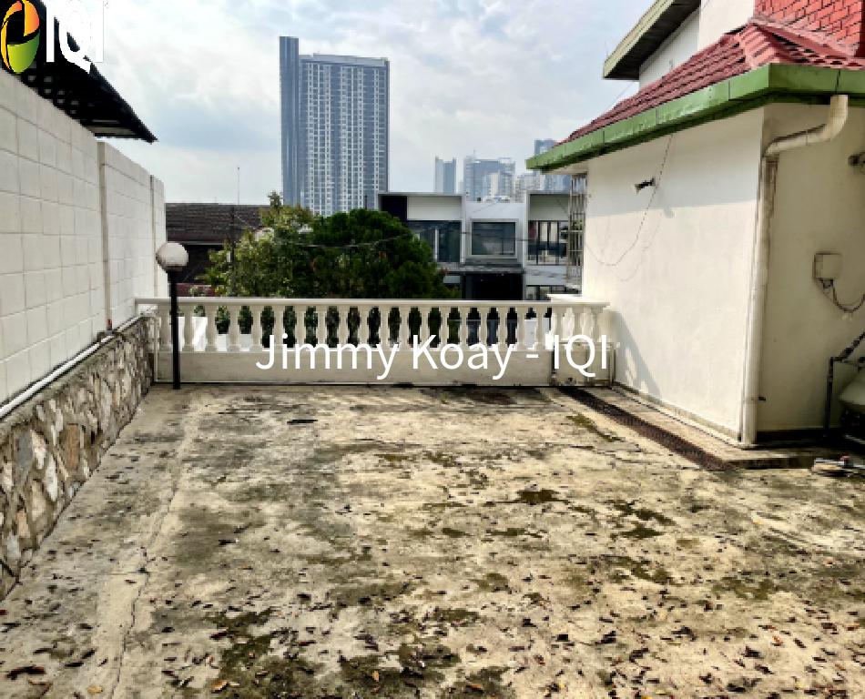 Bungalow @ Taman Desa image