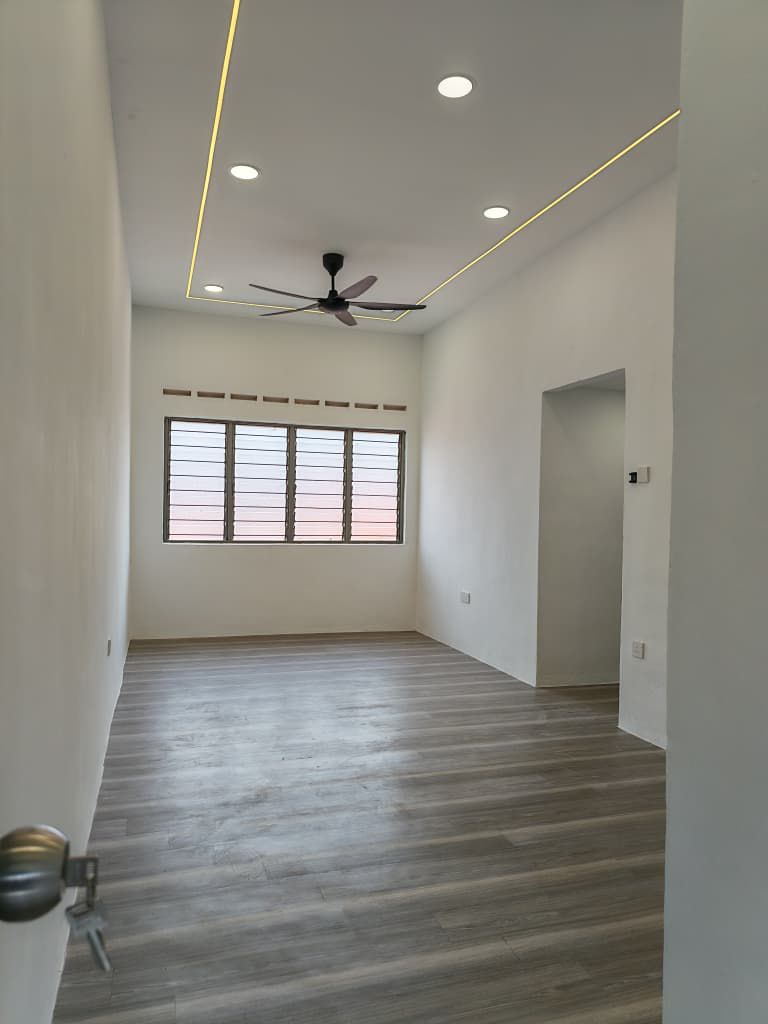 Pulai Utama Low Cost Flat,Jalan Pulai,Skudai,Renovated,Johor Bahru image
