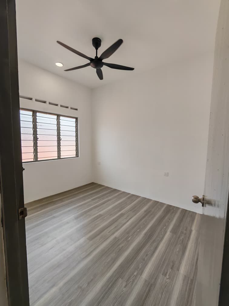 Pulai Utama Low Cost Flat,Jalan Pulai,Skudai,Renovated,Johor Bahru image