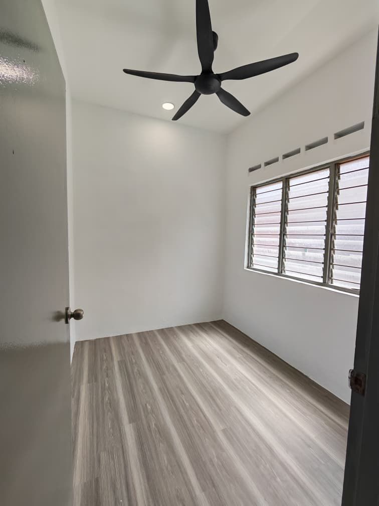 Pulai Utama Low Cost Flat,Jalan Pulai,Skudai,Renovated,Johor Bahru image