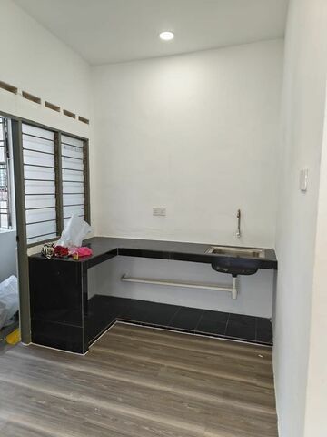 Pulai Utama Low Cost Flat,Jalan Pulai,Skudai,Renovated,Johor Bahru image