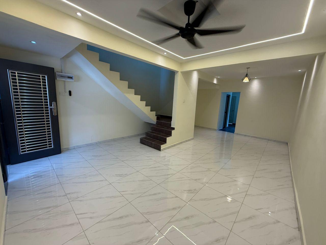 Taman Sri Muhibbah 2 Sty Terrace,Jalan Bunga Kertas,Kulai,Renovated image
