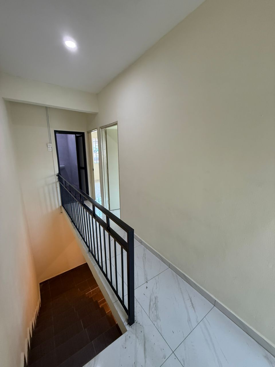 Taman Sri Muhibbah 2 Sty Terrace,Jalan Bunga Kertas,Kulai,Renovated image