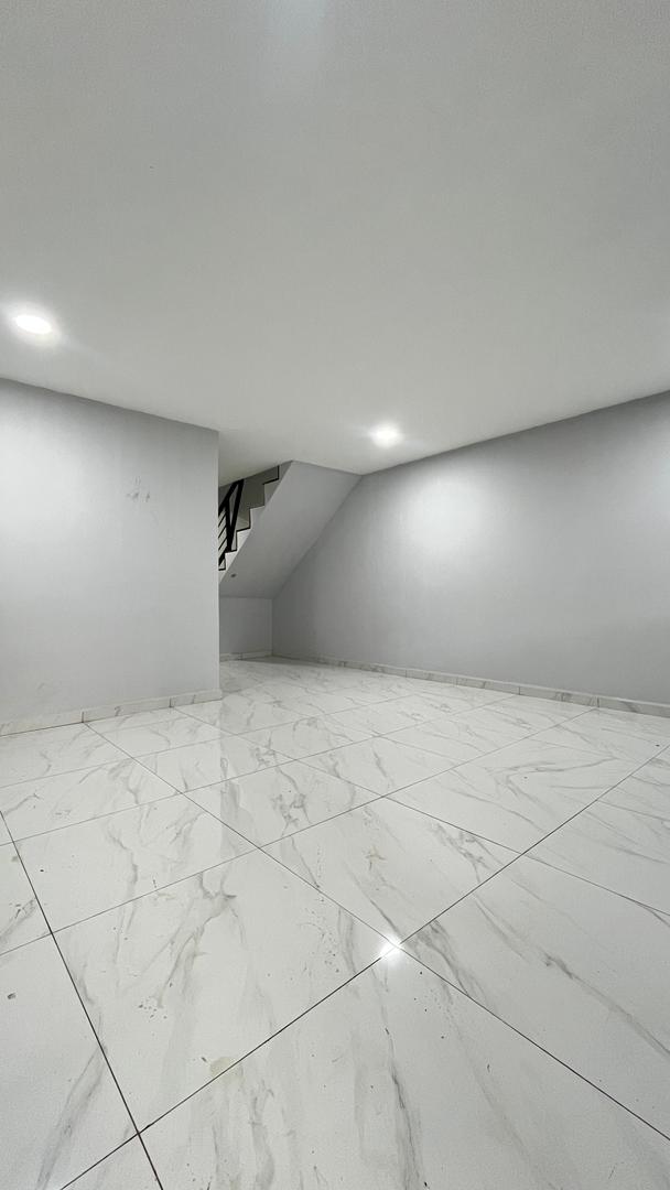 Taman Plentong Baru 2 Sty Low Cost,Renovated,Jalan Cempaka,Full Loan image