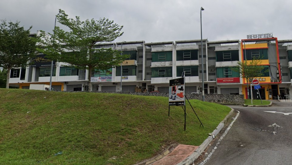 D'Alpinia Business Park image