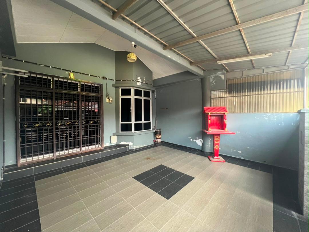 Taman Bestari Indah Single Storey Terrace,Jalan Bestari,Ulu Tiram,Renovated image