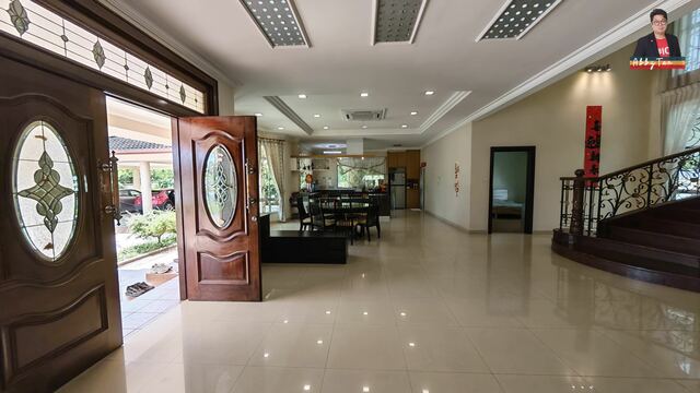 WOW! Huge Prestige Bungalow For Rent in Kolombong | 18,038 sqft Land image