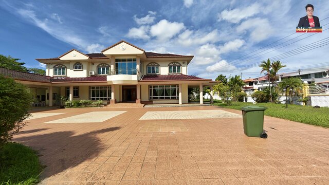WOW! Huge Prestige Bungalow For Rent in Kolombong | 18,038 sqft Land image