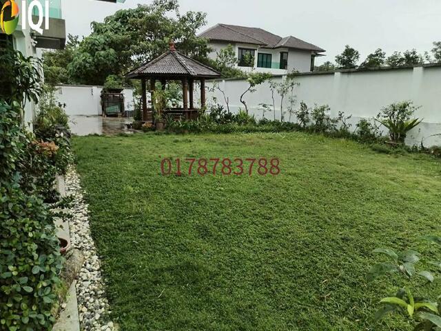Nilai Spring Villas photo