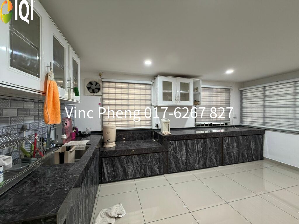 PRIME FREEHOLD Bungalow in MELAKA TOWN Area @ Ujong Pasir image