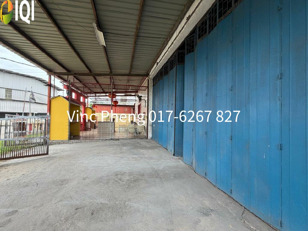 INDUSTRIAL WAREHOUSE 2,880 Sqft with EXTRA LAND @ Malim Jaya, Melaka image
