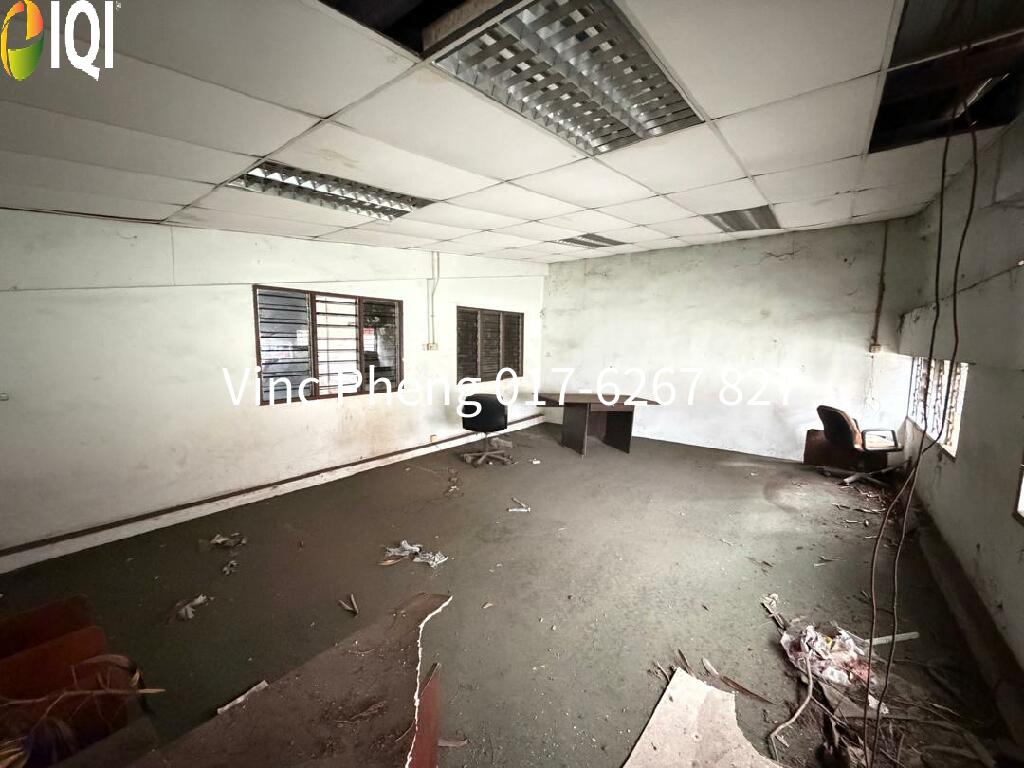 INDUSTRIAL WAREHOUSE 2,880 Sqft with EXTRA LAND @ Malim Jaya, Melaka image