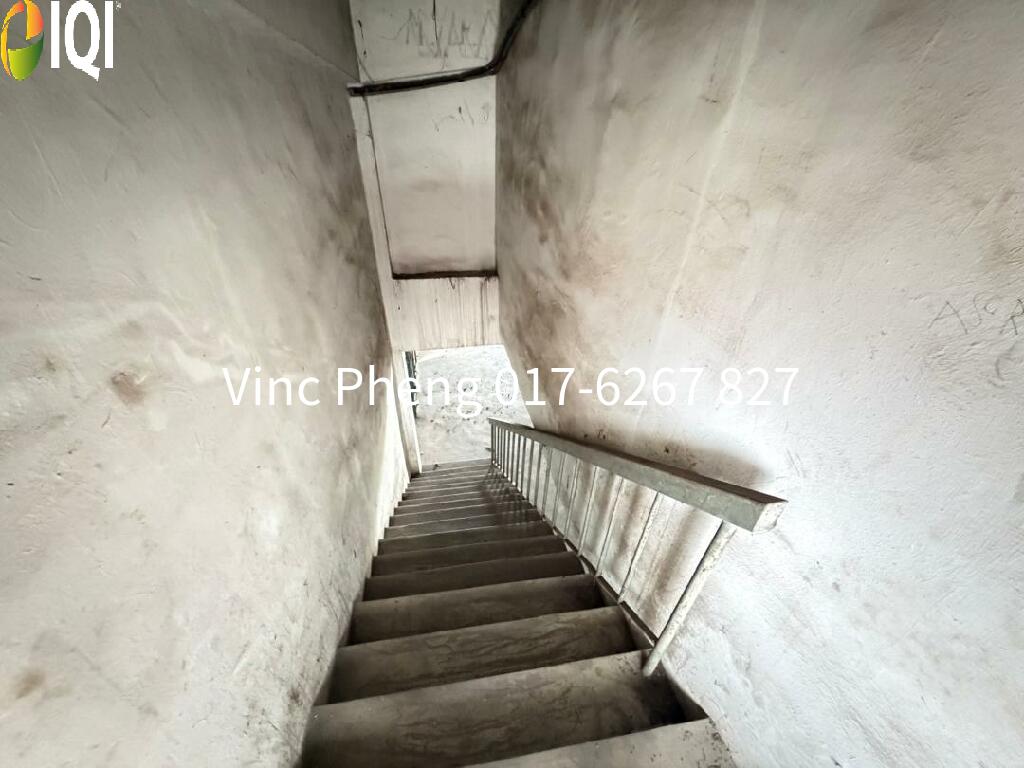 INDUSTRIAL WAREHOUSE 2,880 Sqft with EXTRA LAND @ Malim Jaya, Melaka image