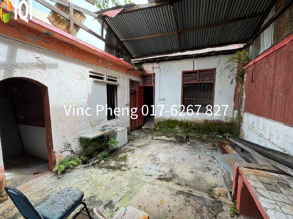 TOWN AREA Old Structure Building at Jalan Bandar Hilir Melaka Raya image