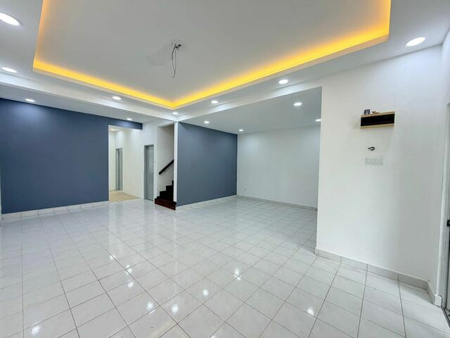 Bandar Putra Kulai 2 Sty Terrace,Jalan Kasawari,Kulai,Renovated,Unblock image