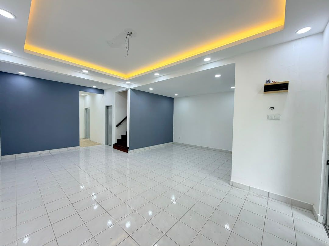 Bandar Putra Kulai 2 Sty Terrace,Jalan Kasawari,Kulai,Renovated,Unblock image