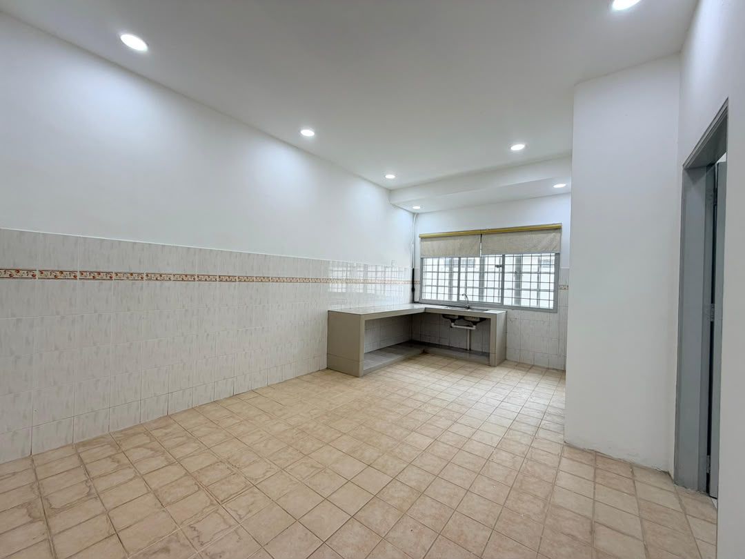 Bandar Putra Kulai 2 Sty Terrace,Jalan Kasawari,Kulai,Renovated,Unblock image