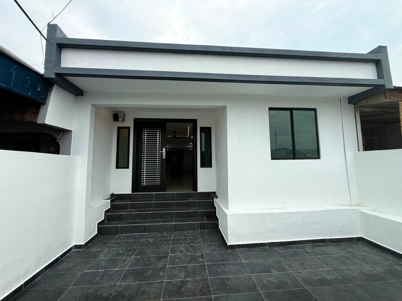 Taman Sri Skudai 1 Sty Low Cost,Jalan Emas,Skudai,Renovated,Extend image