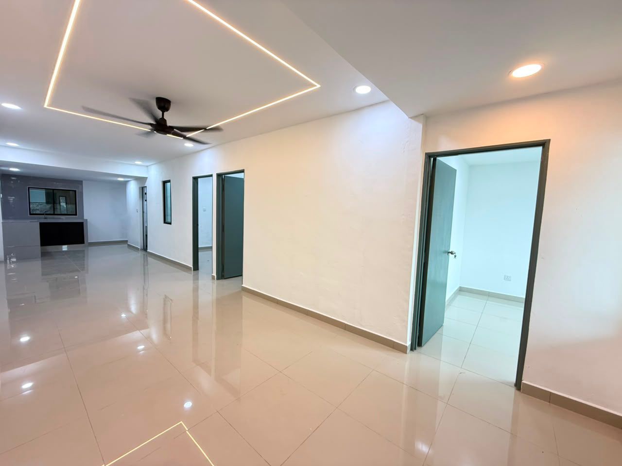 Taman Sri Skudai 1 Sty Low Cost,Jalan Emas,Skudai,Renovated,Extend image