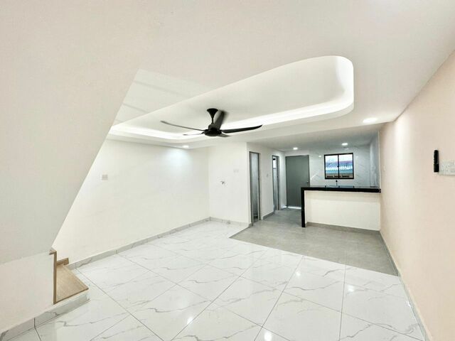 Taman Megah Ria 2 Sty Low Cost,Jalan Cenderai,Masai,Renovated image