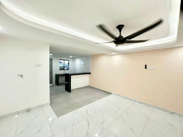 Taman Megah Ria 2 Sty Low Cost,Jalan Cenderai,Masai,Renovated image