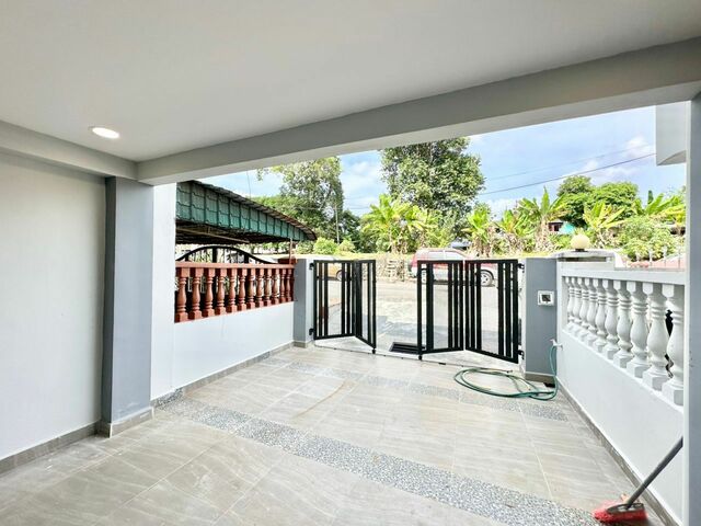 Taman Megah Ria 2 Sty Low Cost,Jalan Cenderai,Masai,Renovated image