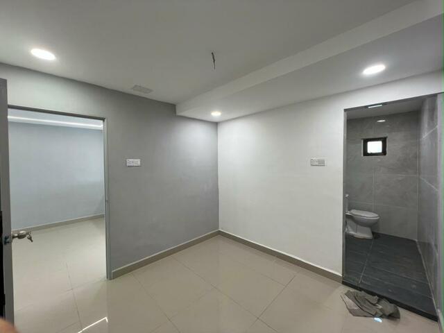 Taman Sri Pulai 1 Sty Low Cost,Jalan Rotan,Kangakr Pulai,Renovated image