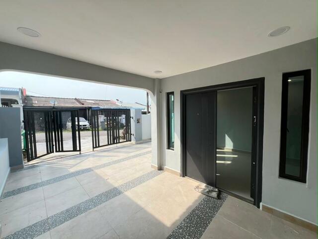 Taman Sri Pulai 1 Sty Low Cost,Jalan Rotan,Kangakr Pulai,Renovated image