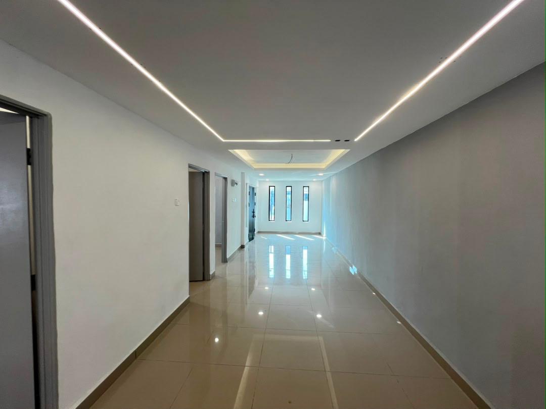 Taman Sri Pulai 1 Sty Low Cost,Jalan Rotan,Kangakr Pulai,Renovated image