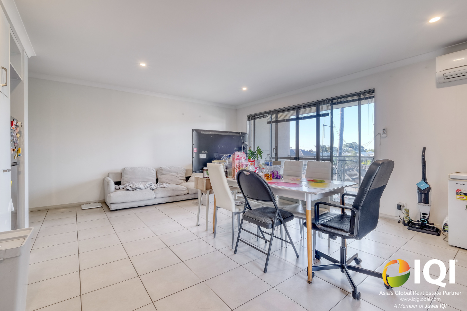 Rarely Found Space, Modern 2 Bed, 2 Bath Apartment image