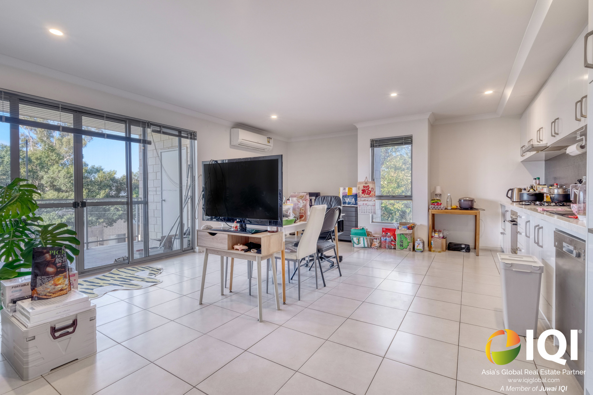 Rarely Found Space, Modern 2 Bed, 2 Bath Apartment image
