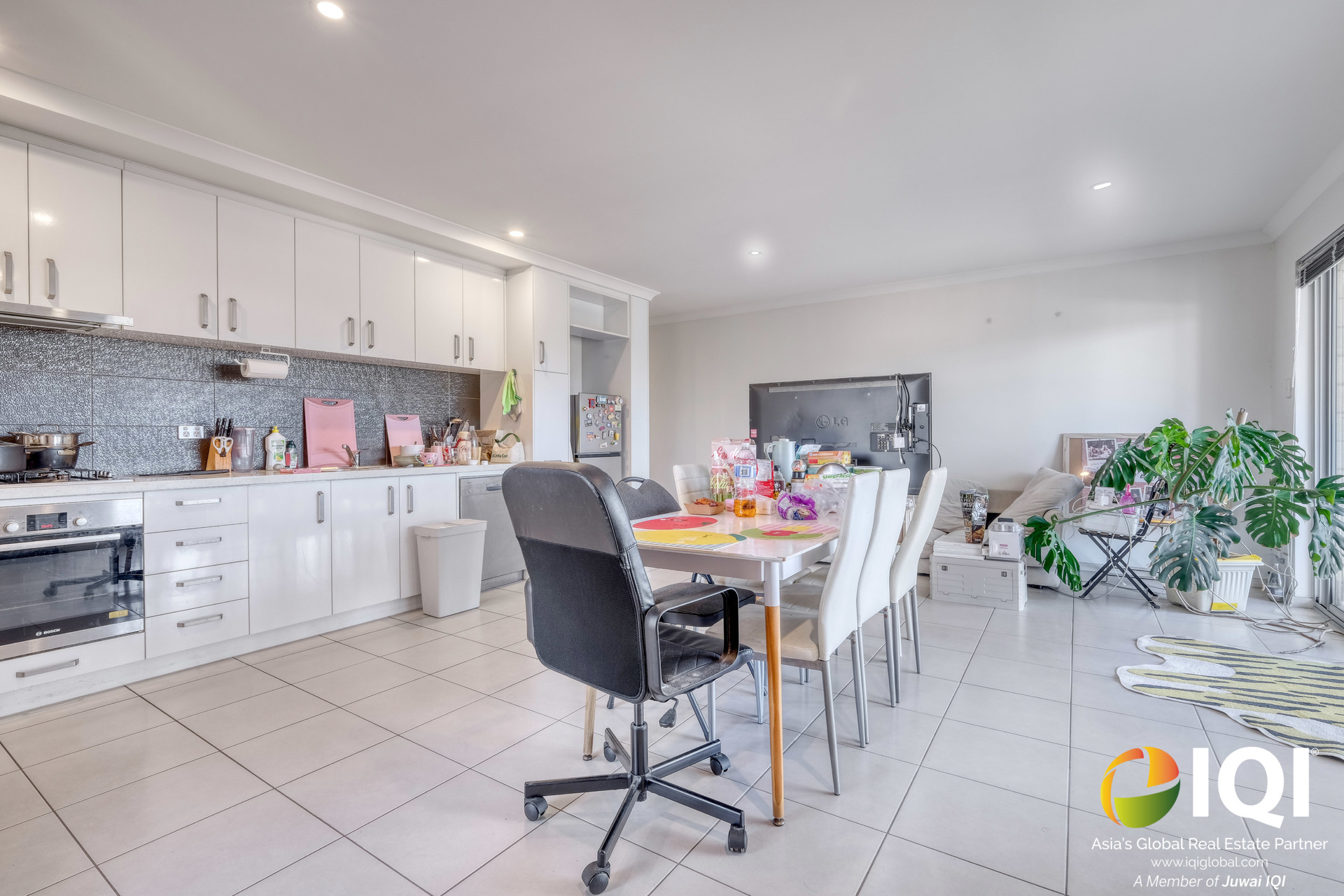 Rarely Found Space, Modern 2 Bed, 2 Bath Apartment image