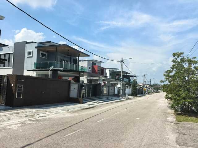 Taman Pontian Perdana Double Storey Bungalow,Cassini,Furnished,Renovated image