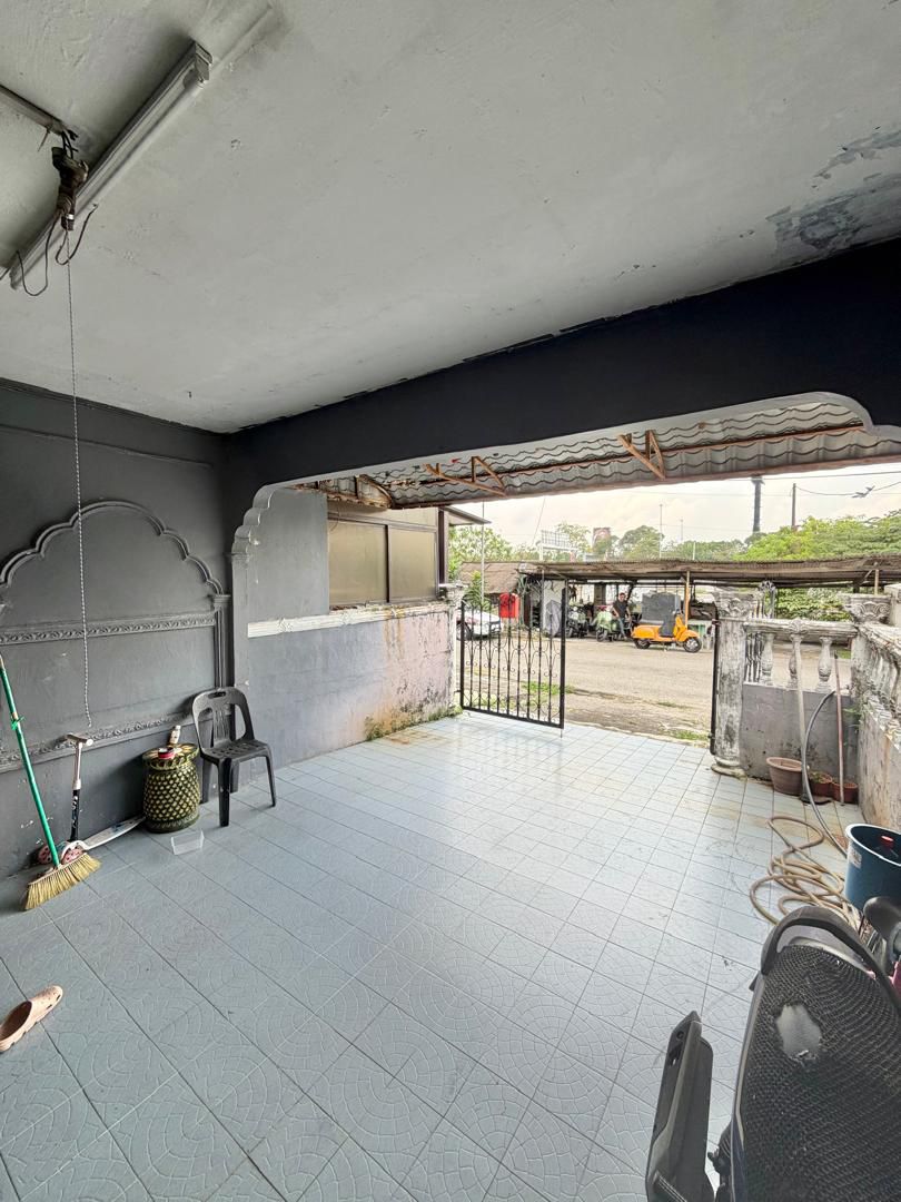 Taman Perling 2 Storey Low Cost,Jalan Camar,Johor Bahru,Unblock image