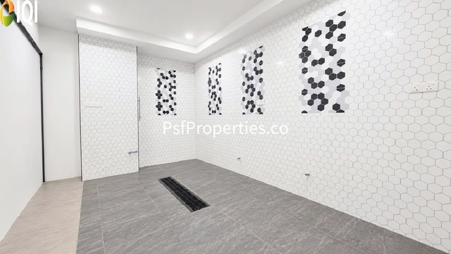 Radia Retail, Seksyen U8 image