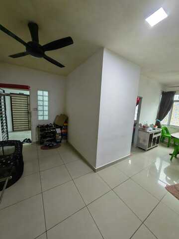 CYBERCITY APARTMENT PHASE 1