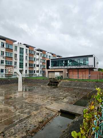 CYBERCITY APARTMENT PH 1 image