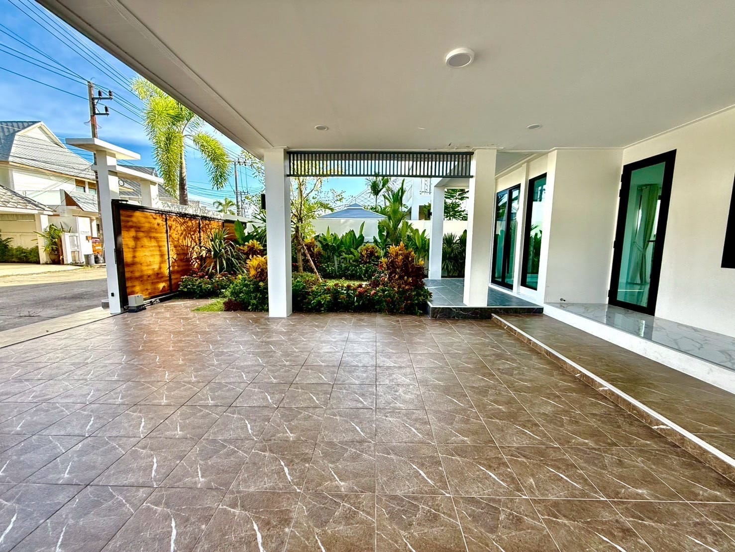 Luxury Pool Villa in Chalong, Phuket image