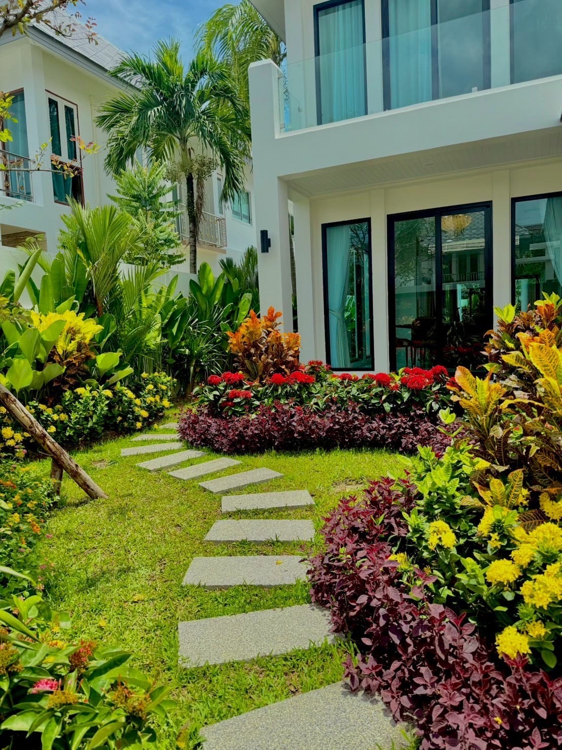 Luxury Pool Villa in Chalong, Phuket image