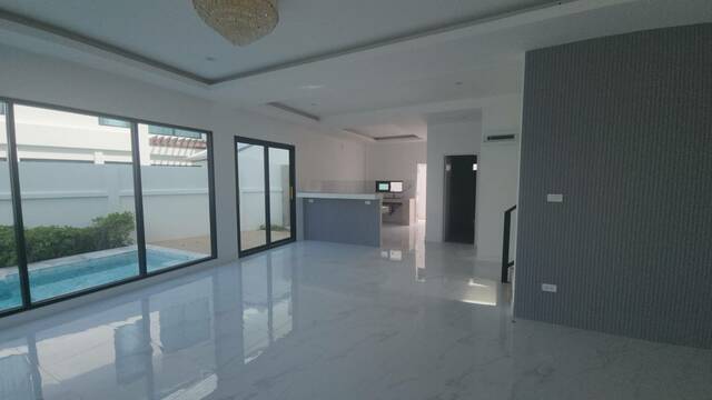 Modern Luxury Pool Villa in Phuket image