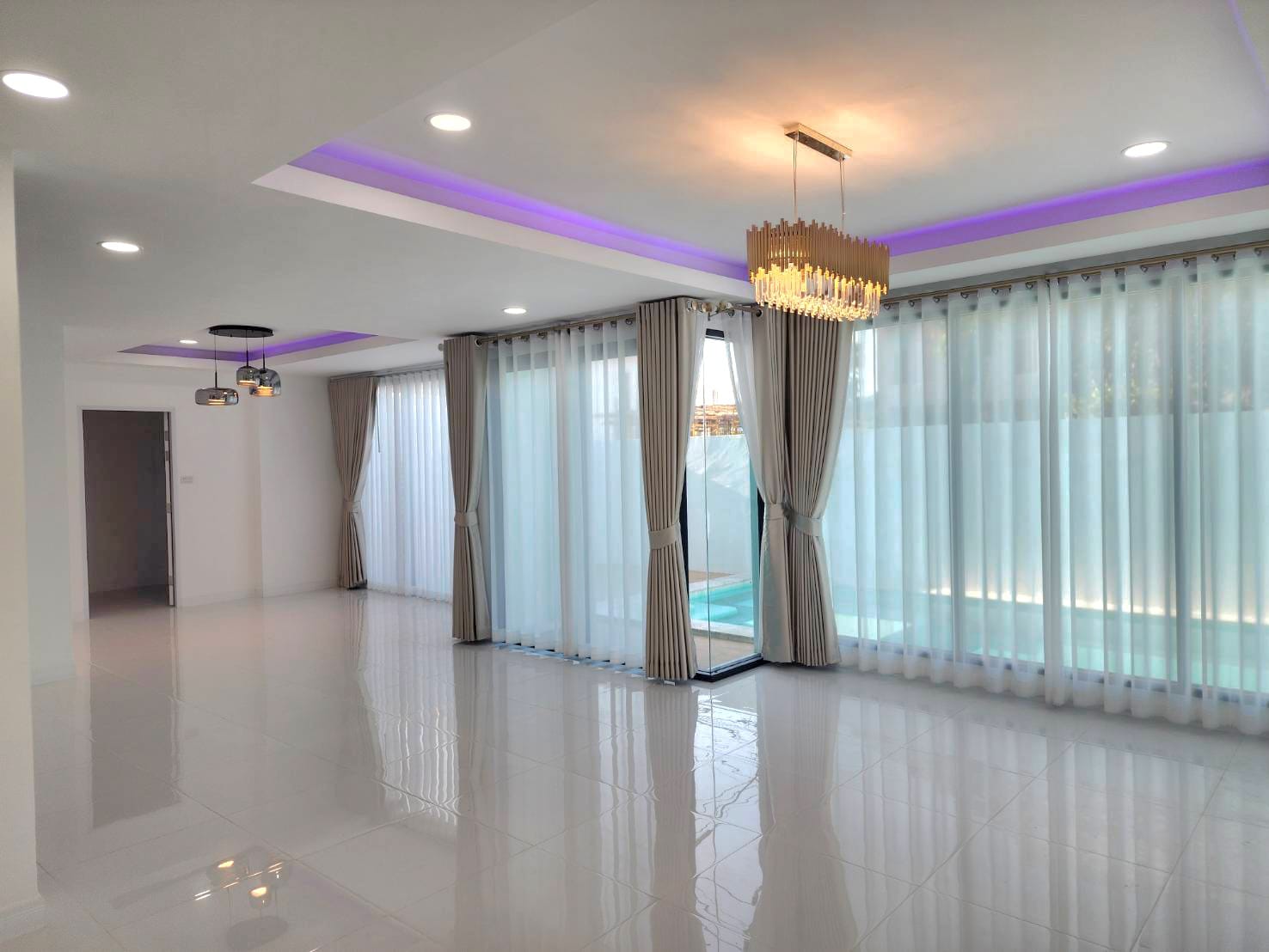 Ready-to-Move-In Luxury Pool Villa in Chalong, Phuket image