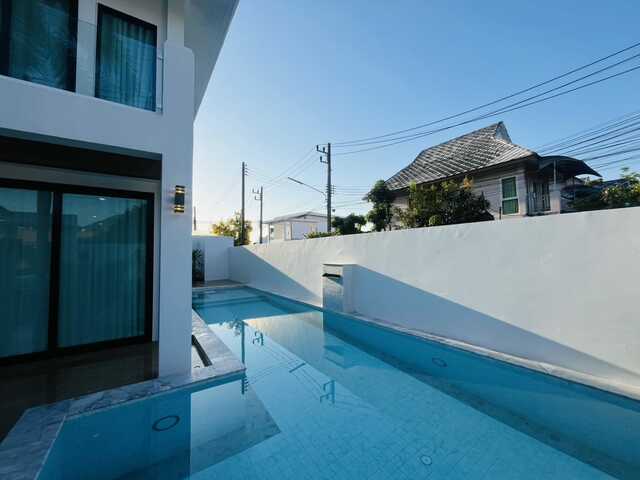 Ready-to-Move-In Luxury Pool Villa in Chalong, Phuket image