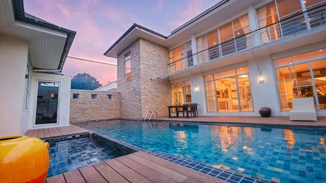 Luxury Resort-Style Pool Villa in Chalong, Phuket