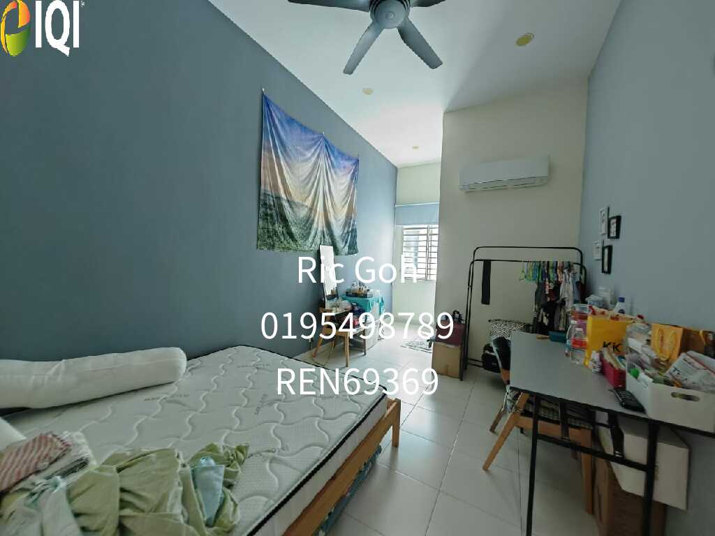 Taman Lembah Indah image