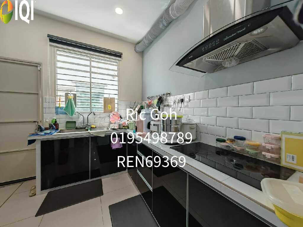 Taman Lembah Indah image