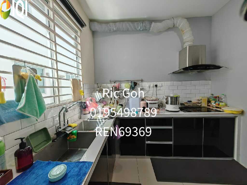 Taman Lembah Indah image