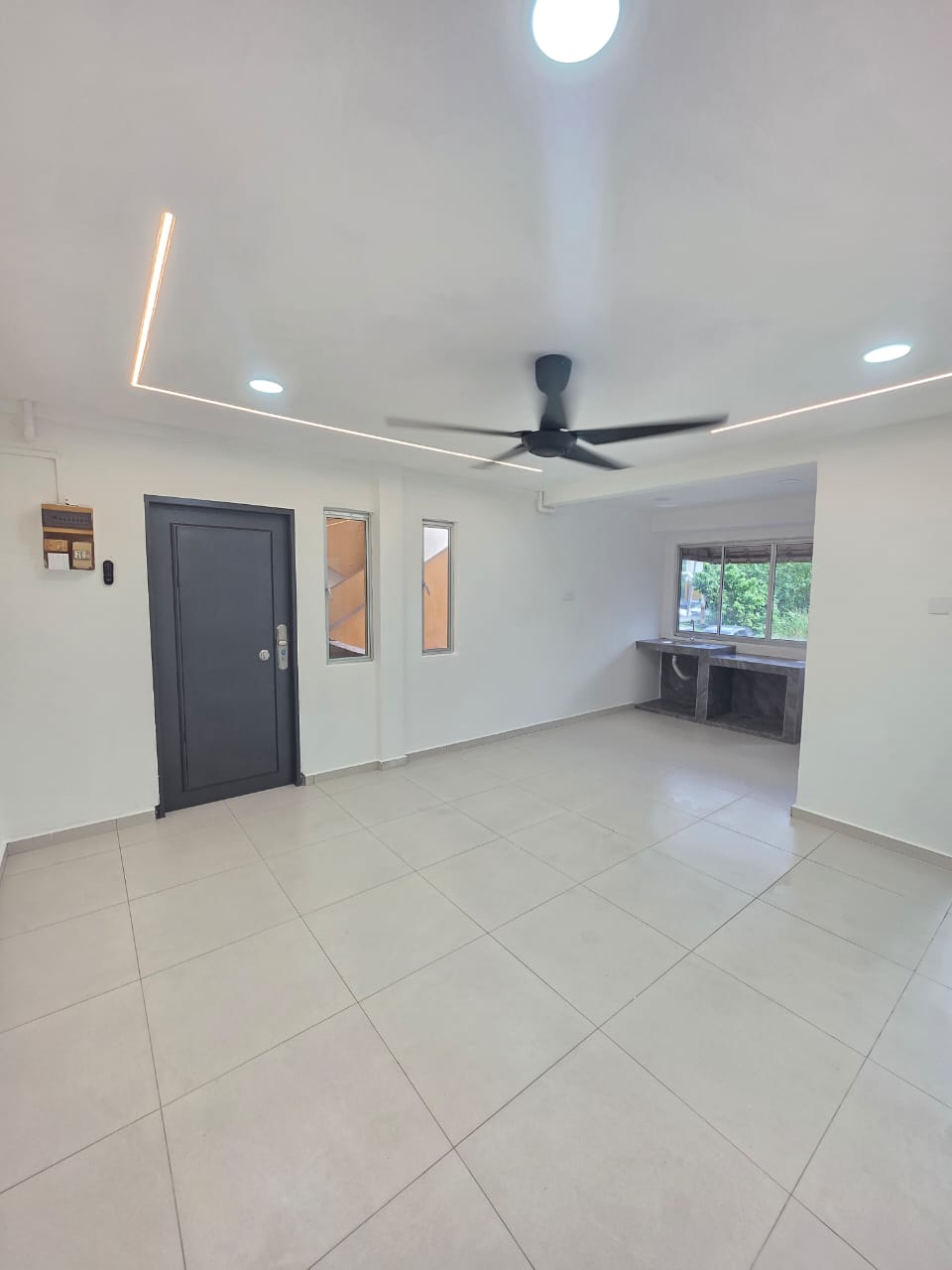Bandar Selesa Jaya Low Cost Flat,Silat Gayong,Level 1,Skudai,Renovated image